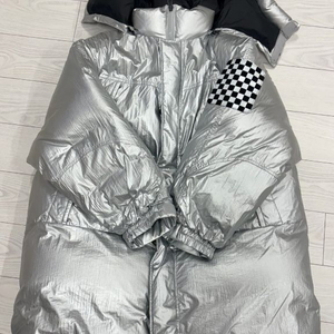 히로 몬스터 실버 패딩 점퍼 150사이즈