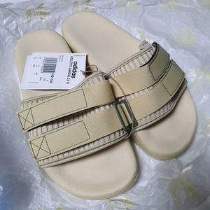 (새상품) 아디다스 슬리퍼 아딜렛 라이트 2.0 HQ1195 그린