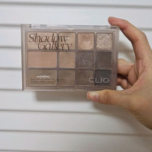 [중고판매] 클리오 쉐도우 갤러리 아이섀도우 팔레트
