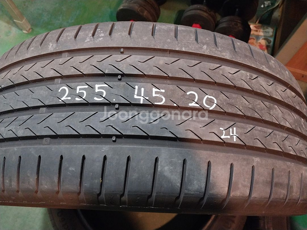 255-45-20 235-55-19 225-50-17 중고타이어--0