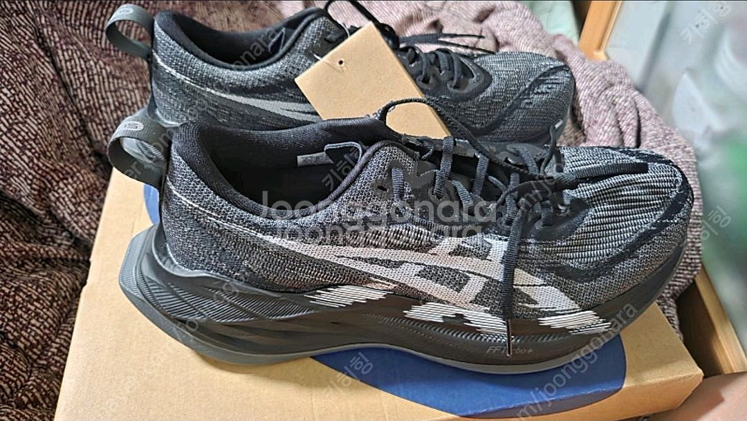 아식스 슈퍼블라스트2 러닝화 270사이즈--7