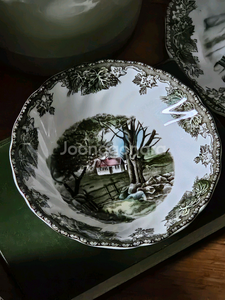 영국 빈티지 존슨브로스 빌리지 베리볼--0