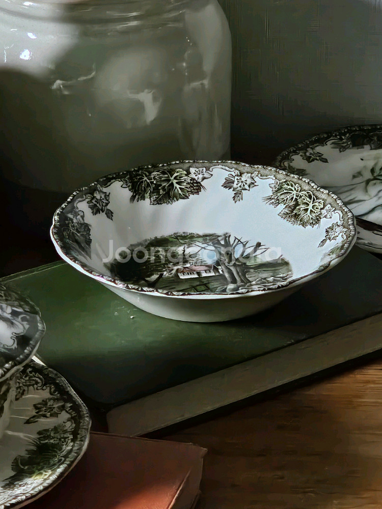 영국 빈티지 존슨브로스 빌리지 베리볼--1