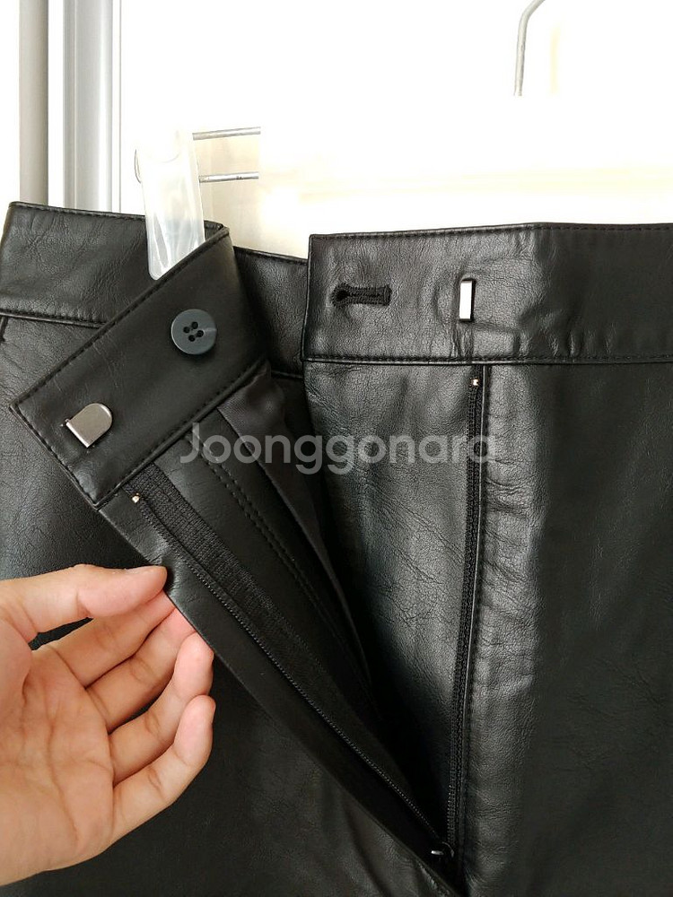 블러썸에이치컴퍼니 레더 스커트--12