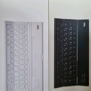 [미개봉 제품] 오아 무선 4단 접이식 휴대용 블루투스 키보드 블랙 / 화이트