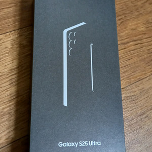 갤럭시 S25 울트라 256 자급제 교환 희망 합니다. 8월 구매 / 2주가량 사용