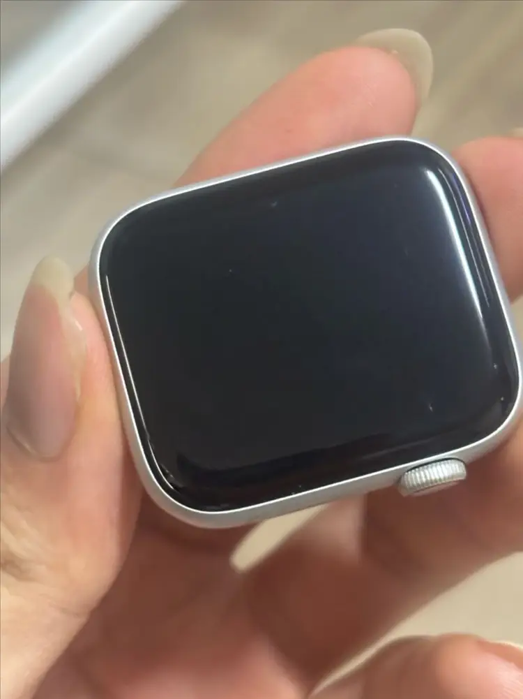 애플워치 SE 2세대 44mm 실버 셀룰러 팝니당 지금 오시면 애눌 가능 이미지