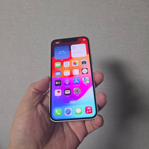 아이폰13미니 화이트 128기가 SS급 팝니다