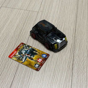 터닝메카드 센뿔 블랙