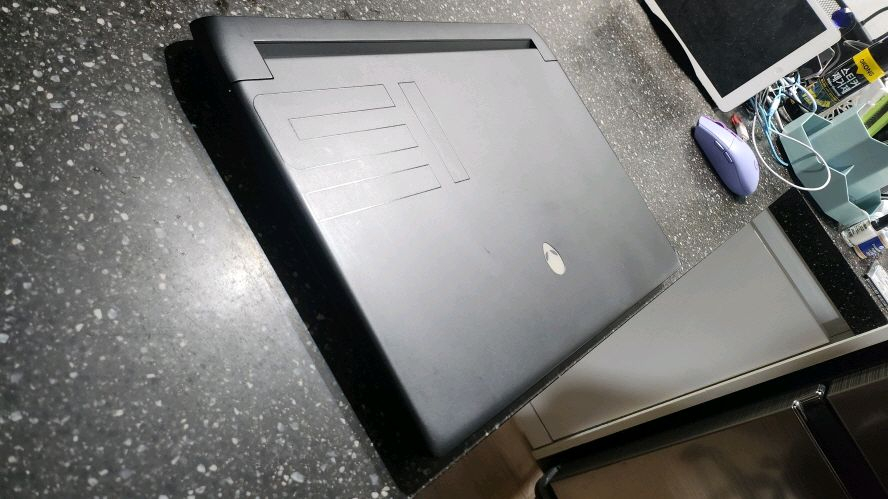 델 에일리언웨어 플래그쉽 게이밍 노트북/램32G,RTX3060 이미지