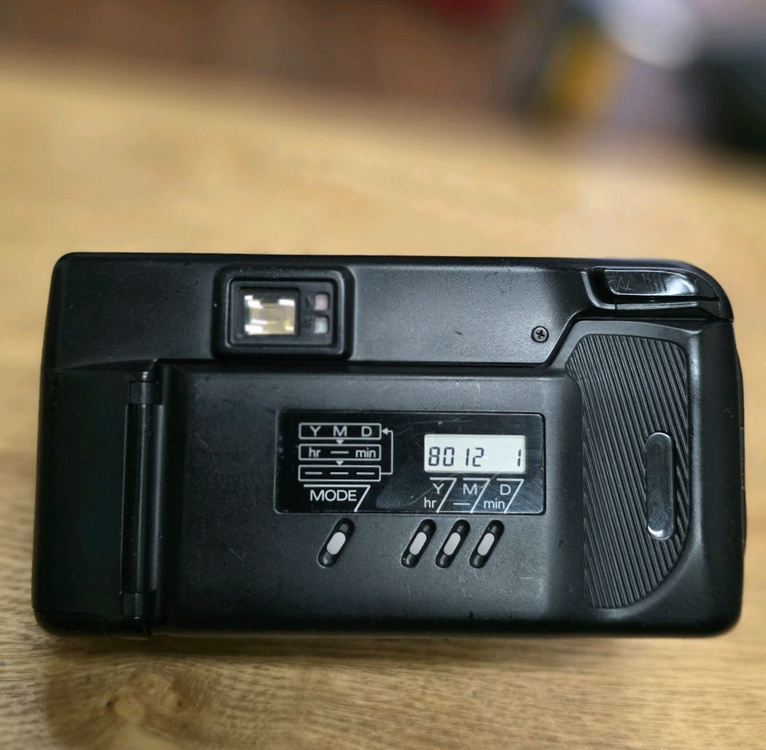 니콘 TW ZOOM MACRO 자동필름카메라--3