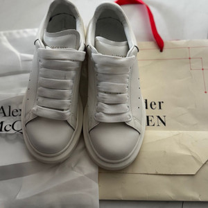 알렉산더 맥퀸 오버솔 스니커즈 36(230)