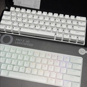 로지텍 G PRO X 60 갈축 라이트스피드 화이트