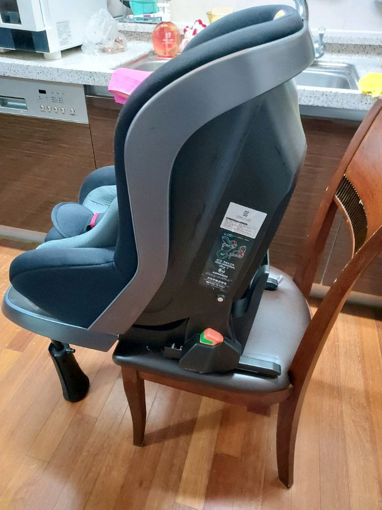 타카타(일본)카시트 신생아~18kg 25000원--4