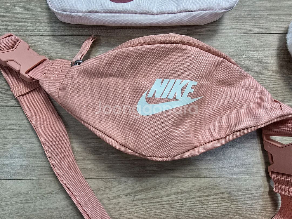 나이키,캉골,잔스포츠,컨버스 여아 책가방, 소풍용 가방 팔아요--0