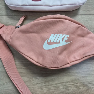 나이키,캉골,잔스포츠,컨버스 여아 책가방, 소풍용 가방 팔아요