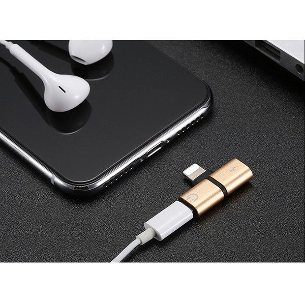 새 랜덤 발송 차량용 8핀 T 듀얼 젠더 충전 이어폰 동시 연결 아이폰 IOS 스마트폰 미니 분배 어댑터 변환 이미지