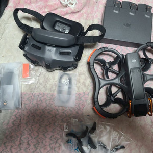 DJI 아바타2 플라이모어콤보 보조배터리 포함 팝니다