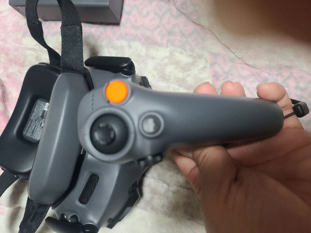 DJI 아바타2 플라이모어콤보 팝니다--6