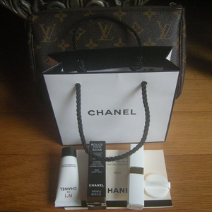 샤넬립스틱930/여성구두 운동화 지갑 가방 화장품 악세사리 요가 배낭여행 골프헬스캠핑 아디다스 나이키 아이폰 애플