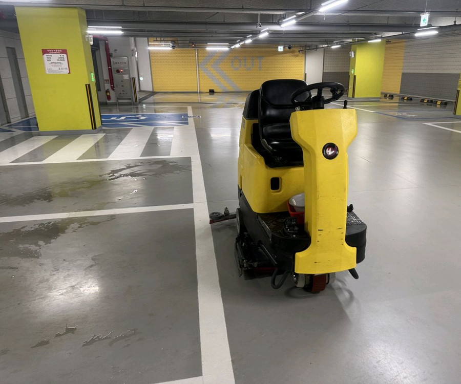 한양청소기 탑승식 바닥 청소차 HY9L 이미지