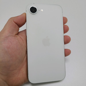 배터리 100% 자급제 아이폰 16e 512기가 화이트