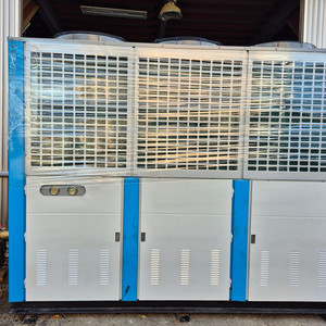 중고 공냉식 칠러냉각기 40마력(일체형)입니다 이미지