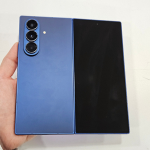 갤럭시Z폴드7 팬텀블랙 256GB 판매합니다!