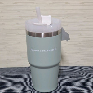 스타벅스 DT 스탠리 민트 스트로 보온병 591ml 미사용 새상품