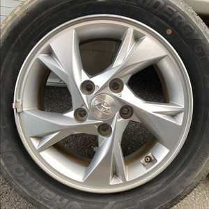 아반떼 CN7 15인치휠타이어 중고 4개 이미지