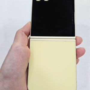갤럭시Z플6 (F741) 옐로우 B+급 판매합니다~