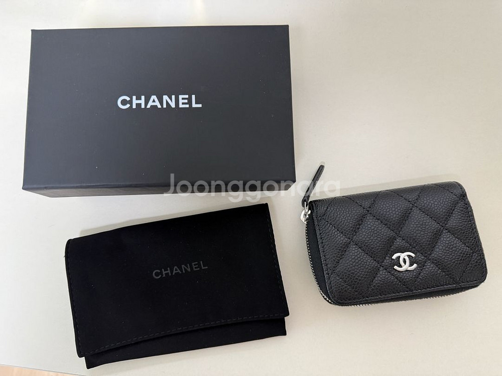 샤넬 캐비어 카드지갑 지퍼돌이 은장--0