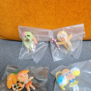 쿠키런 피규어 세트 좀비맛쿠키 용감한쿠키