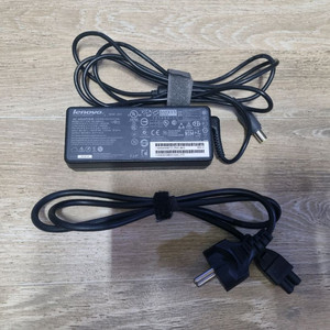 레노버(lenovo) 노트북 충전기(ADLX90NCT3A) 팝니다