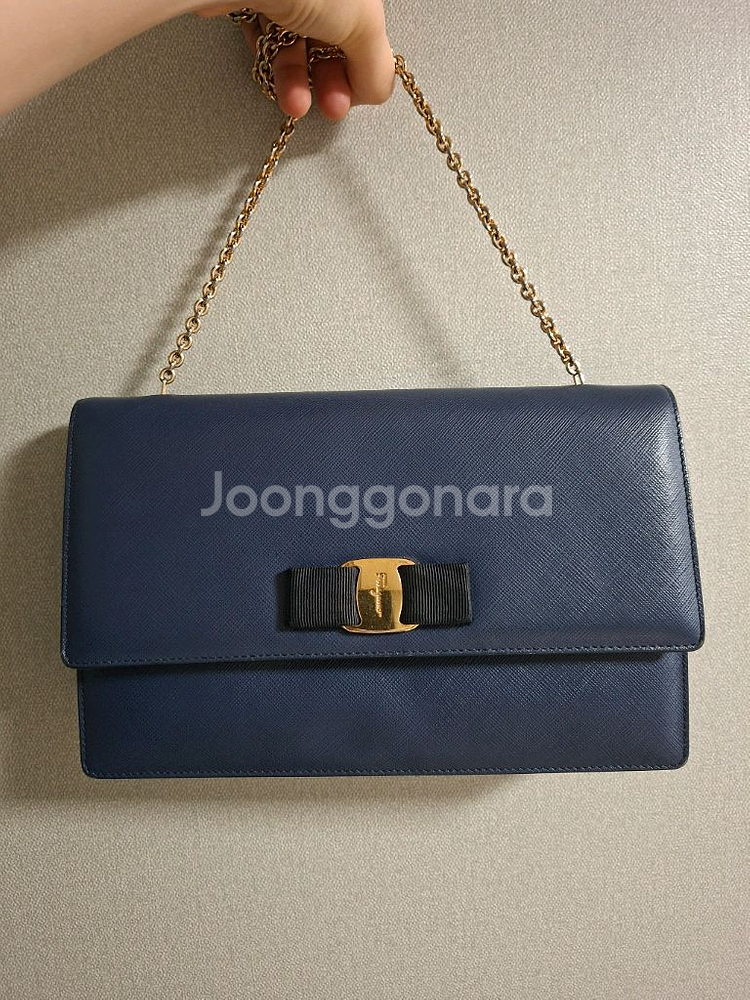 페레가모 크로스백 (정품)--0