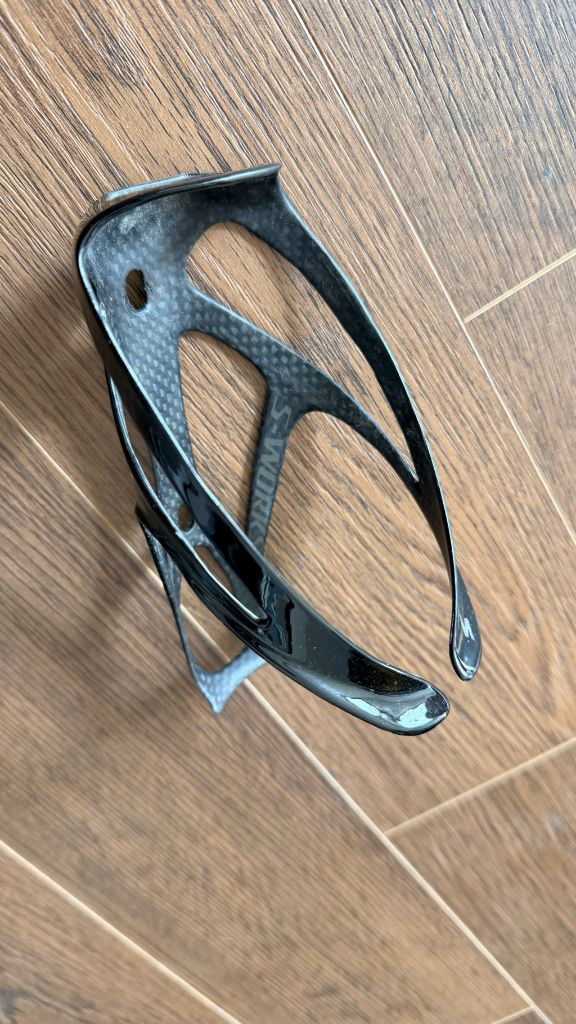 에스웍스 카본 자전거 물통홀더 이미지