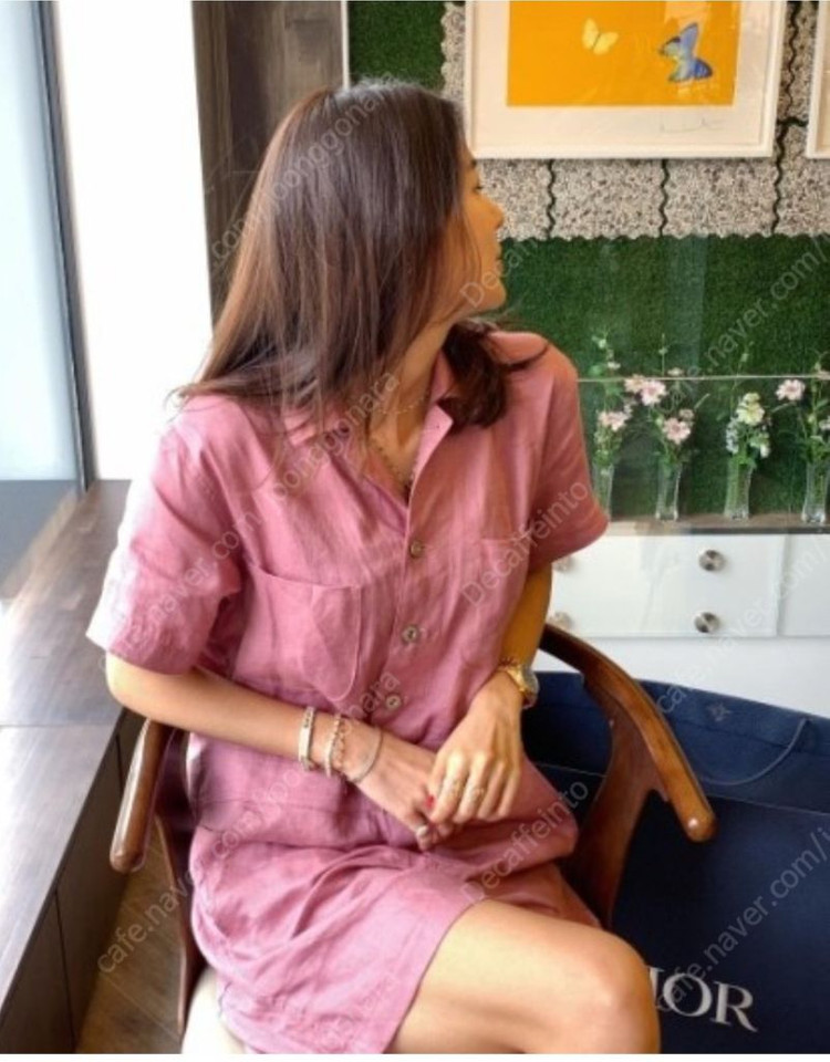 소윰 점프수트 soyoom 이미지