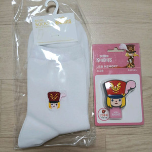 세븐나이츠 USB와 양말세트