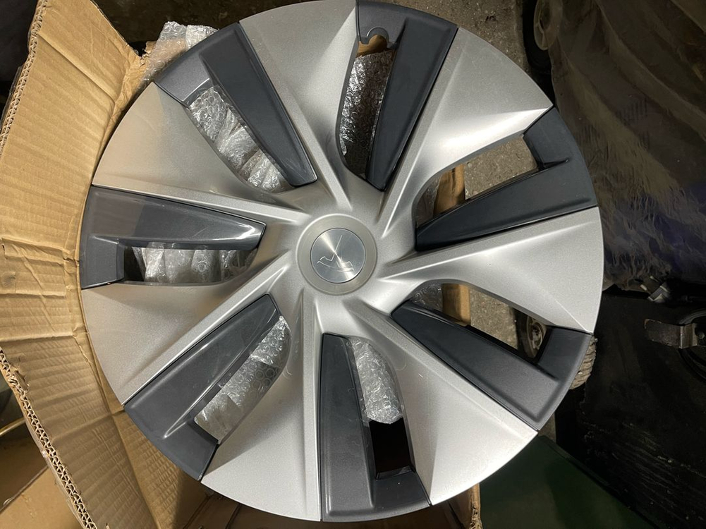 테슬라 모델y 휠 커버 제미니휠 이미지