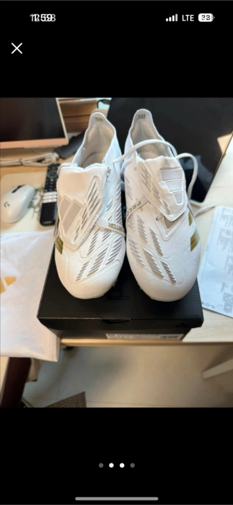 아디다스 프레데터 엘리트 축구화 이미지