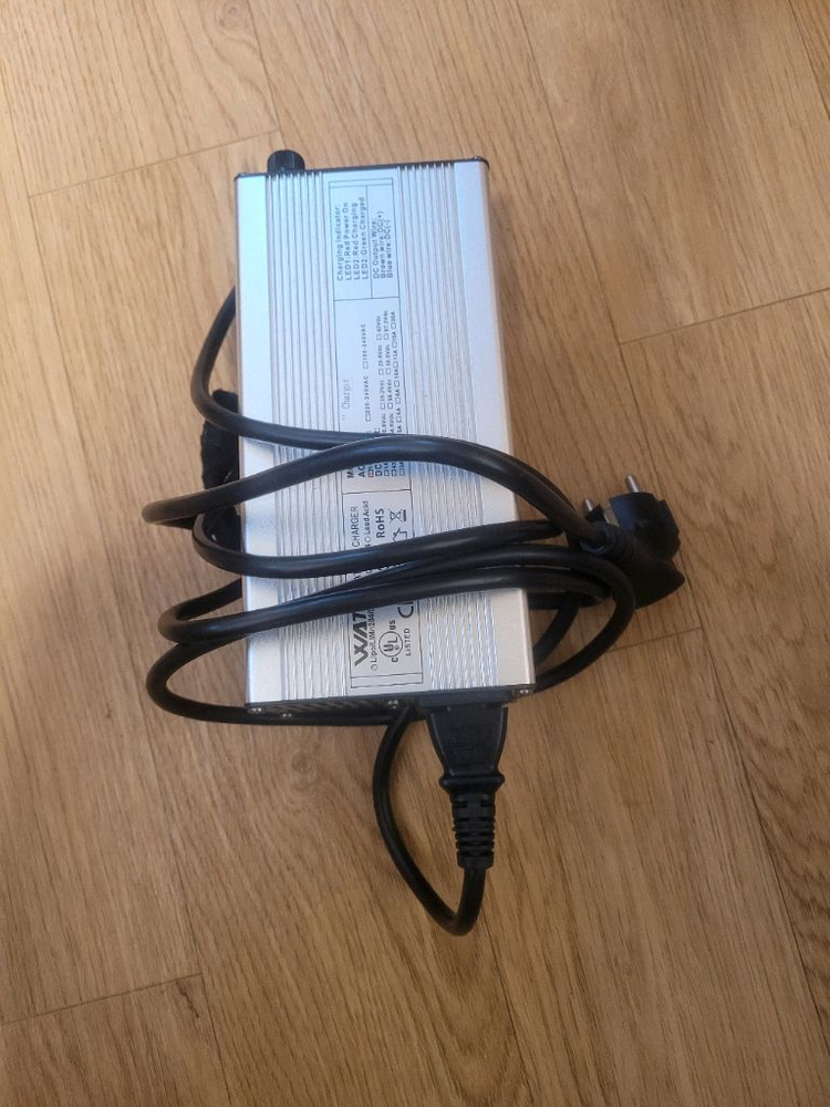 트람파 전동보드 팝니다--2