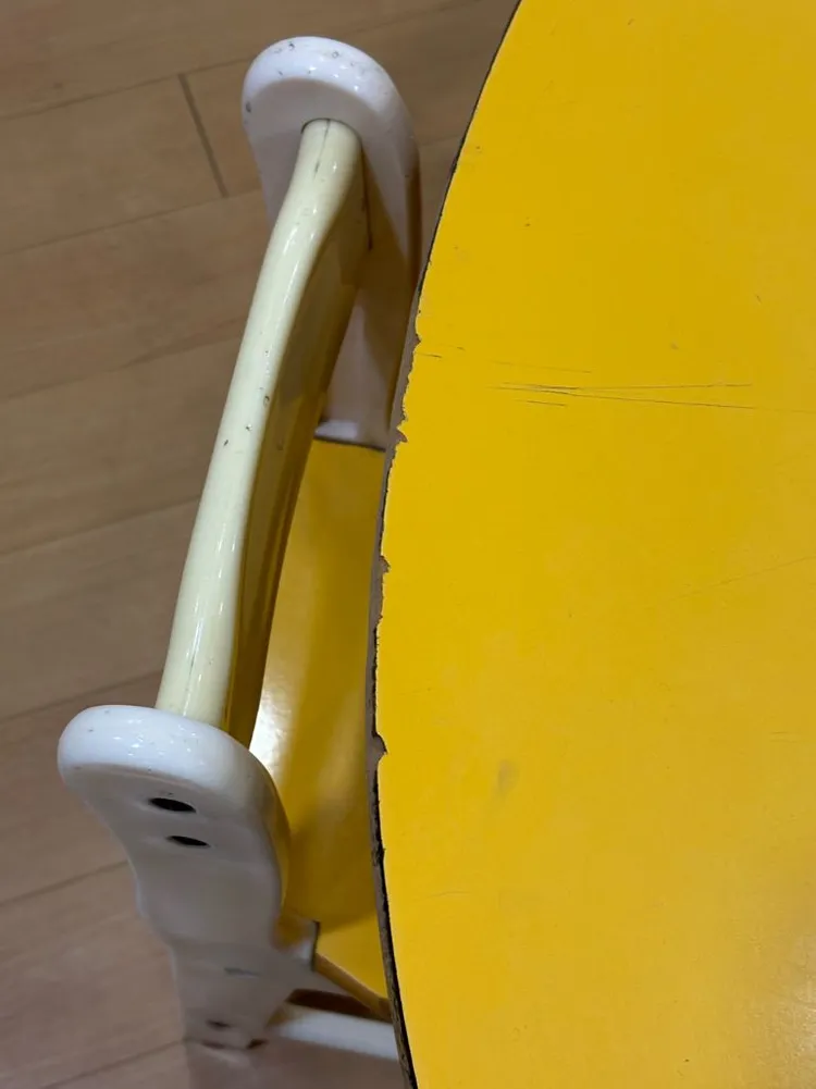 원형 확장형 유아책상 이미지