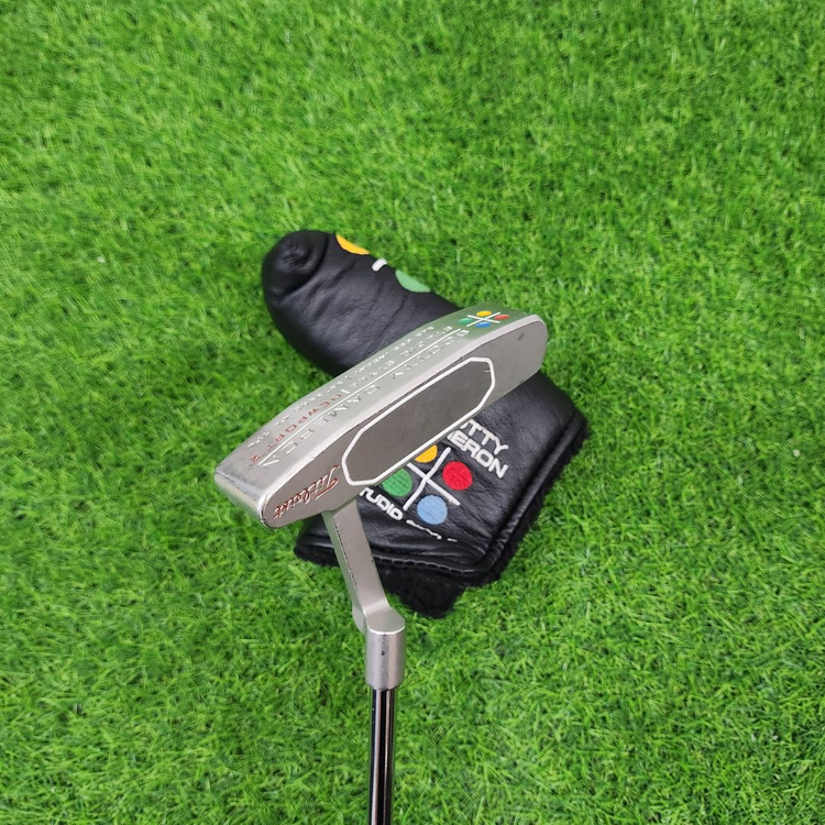 스카티카메론 스튜디오 뉴포터2 퍼터 이미지