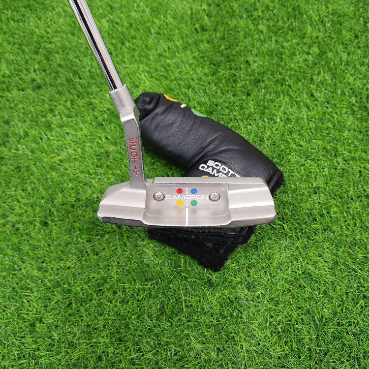 스카티카메론 스튜디오 뉴포터2 퍼터 이미지