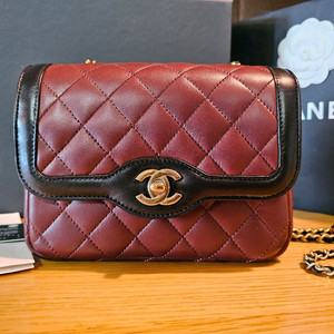 샤넬백 샤넬가방 샤넬 시즌백 버건디