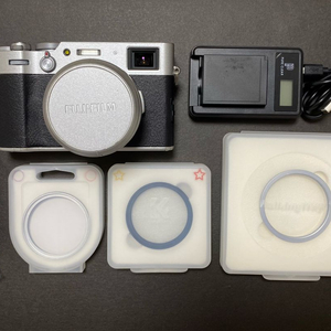 후지필름 X100V, 필터, 배터리 이미지