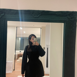 아상 커브 볼륨 니트 원피스