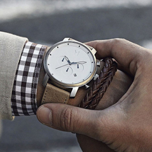 # MVMT 엠브이엠티 크로노 화이트 카멜 남성 명품시