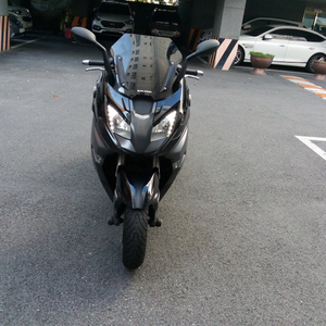 c650스포츠 16년식 엔진상태 괘찬고 소모품 상태 괜찬은차 저렴하게 급처분 합니다,.....