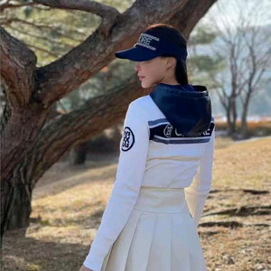 (새상품) 2025 지포어 후드형 니트 S사이즈 화이트입니다~